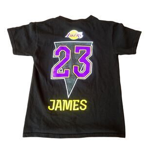NBA Los Angeles Lakers Boy's MD Lebron James 23 Graphic T-shirt